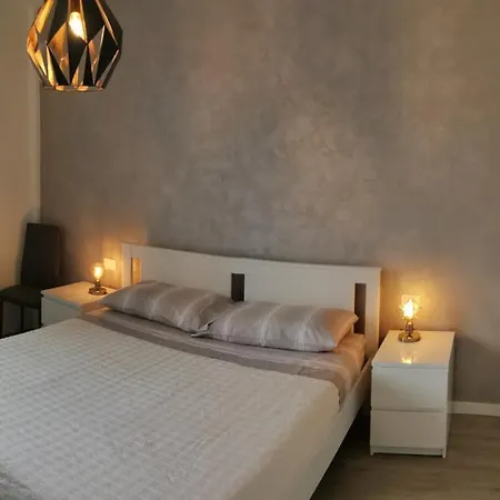 Apartment House