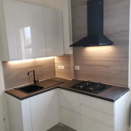 House Apartment *